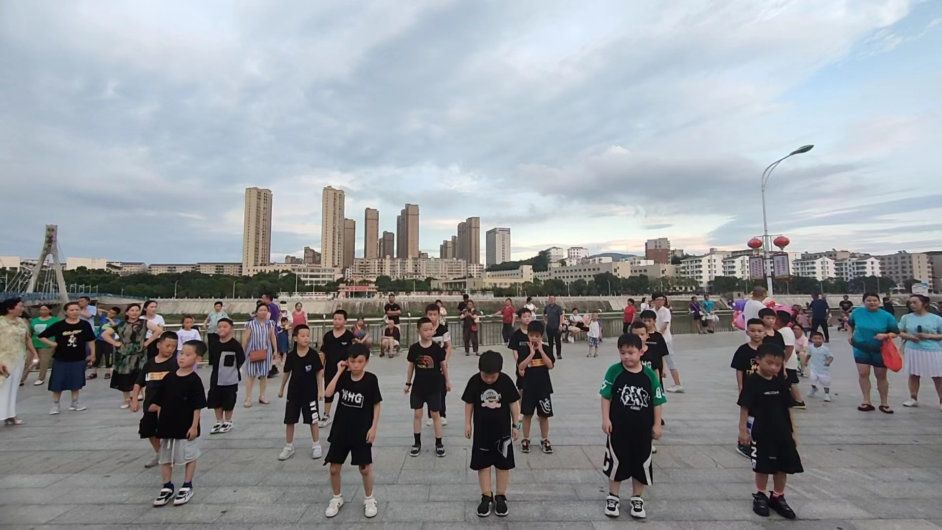 大悟县文化馆艺术培训中心青少年爵士舞蹈结课路演