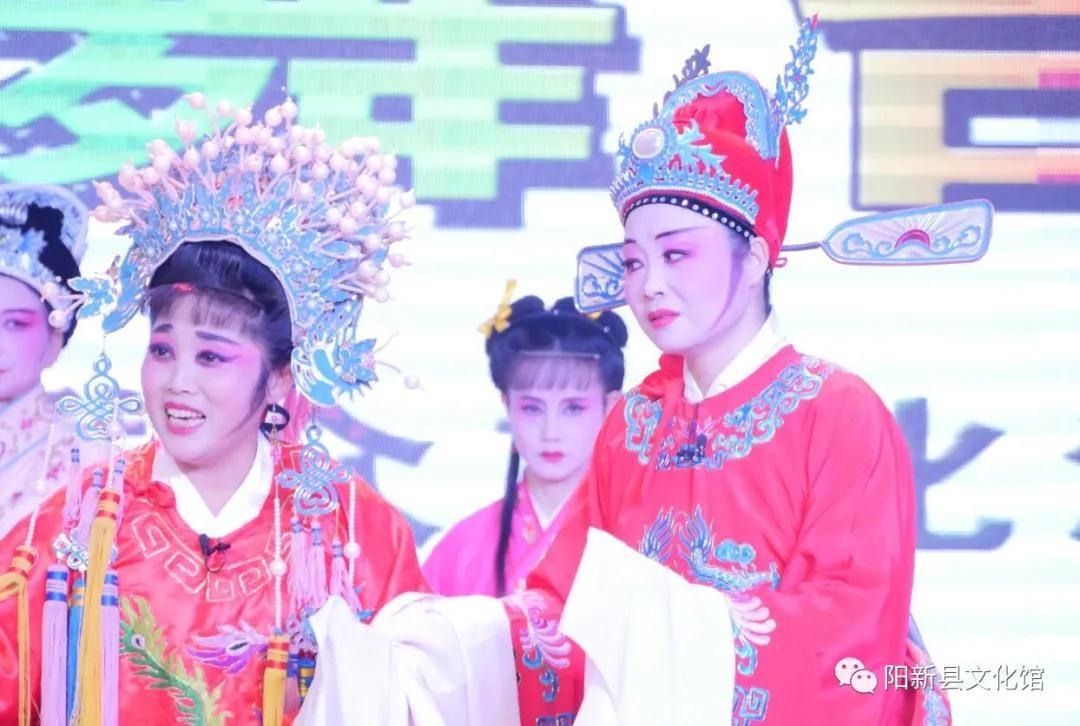 富川大舞台12月第二场大戏黄梅戏《女驸马》今天在阳新文化馆演出