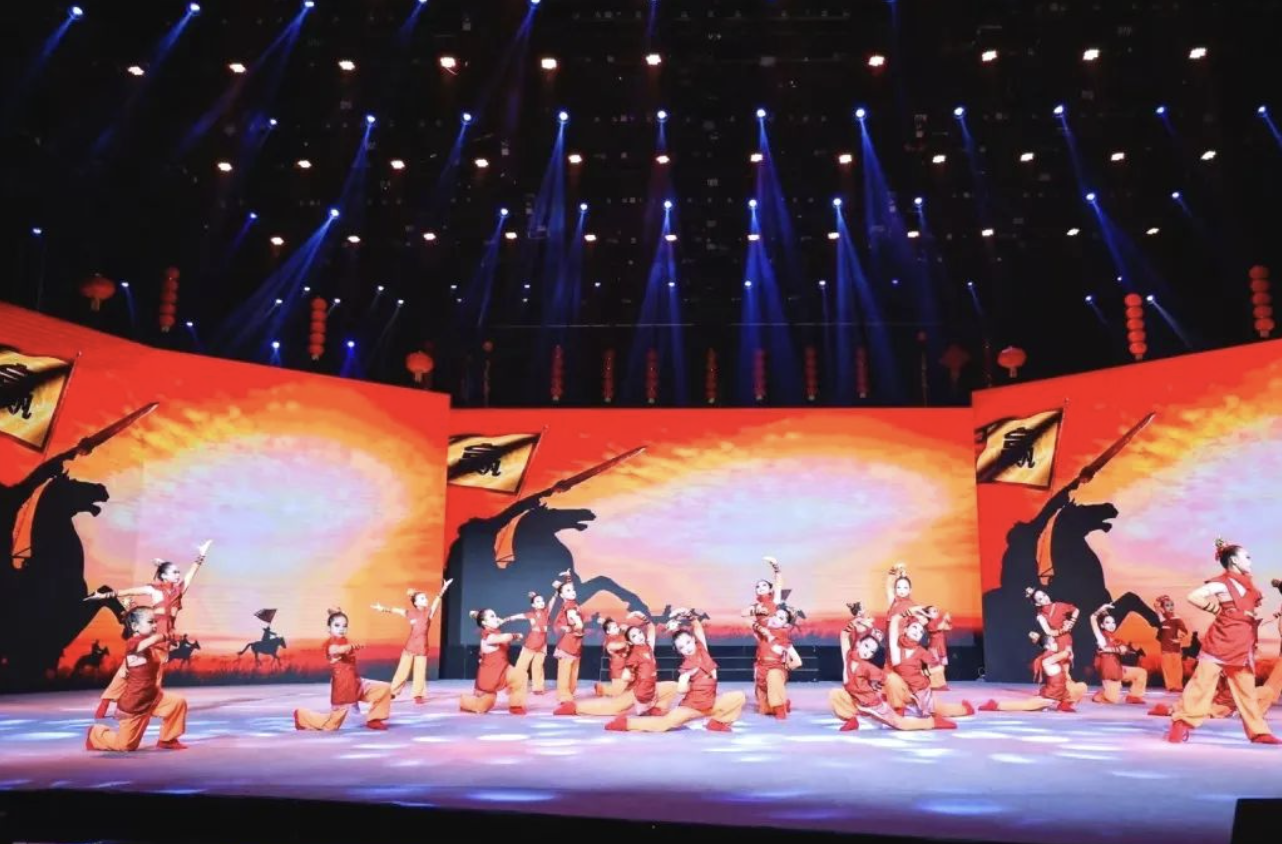“金蕾初绽・童梦飞扬” 2025 咸丰儿童公益演出季，璀璨来袭！