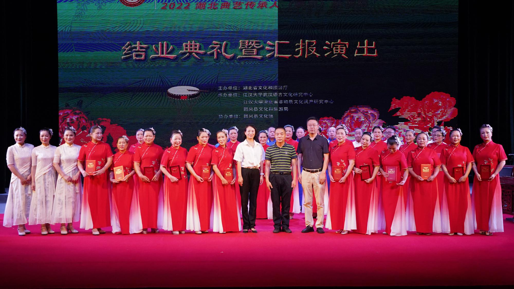 黄冈市“喜迎二十大  强国复兴有我”活动在团风县青少年活动中心举办