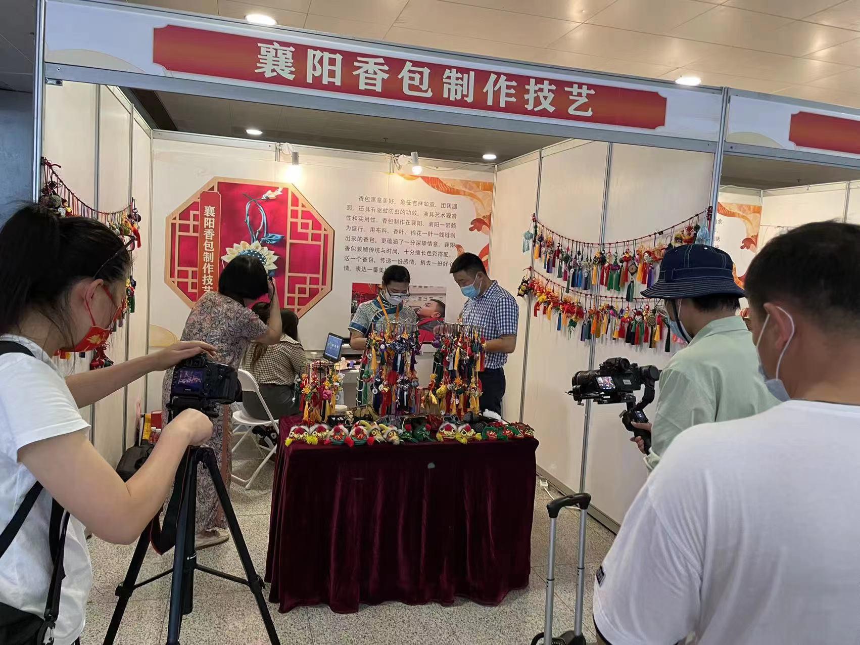 襄阳市襄城区非遗项目亮相湖北非遗展