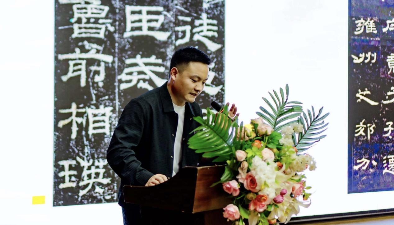 恩施州文化馆成人免费开放艺术培训成人书法班