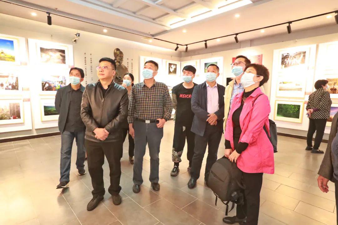 “喜迎二十大 奋进新征程”第四届“南鄂群星奖”造型艺术展览今日开幕